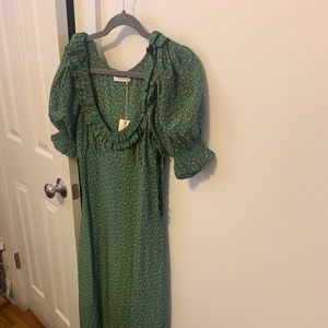 Doen Olive Dress in Green Martha’s Garden print